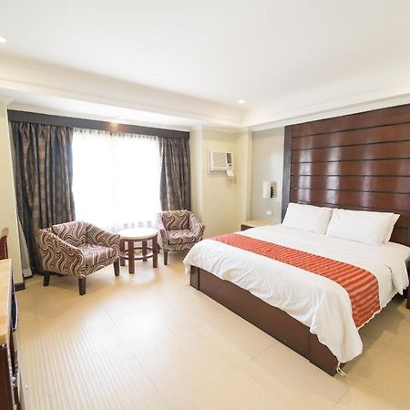 Mo2 Westown Hotel Iloilo Buitenkant foto