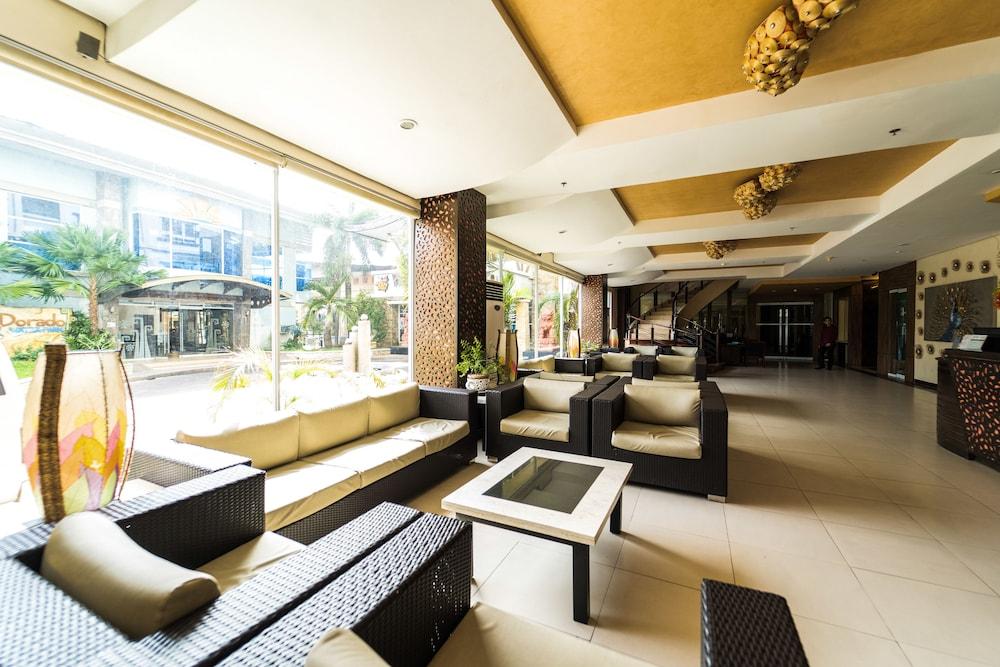 Mo2 Westown Hotel Iloilo Buitenkant foto
