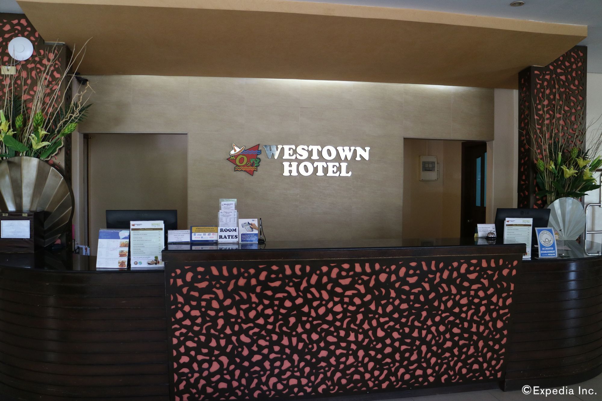 Mo2 Westown Hotel Iloilo Buitenkant foto