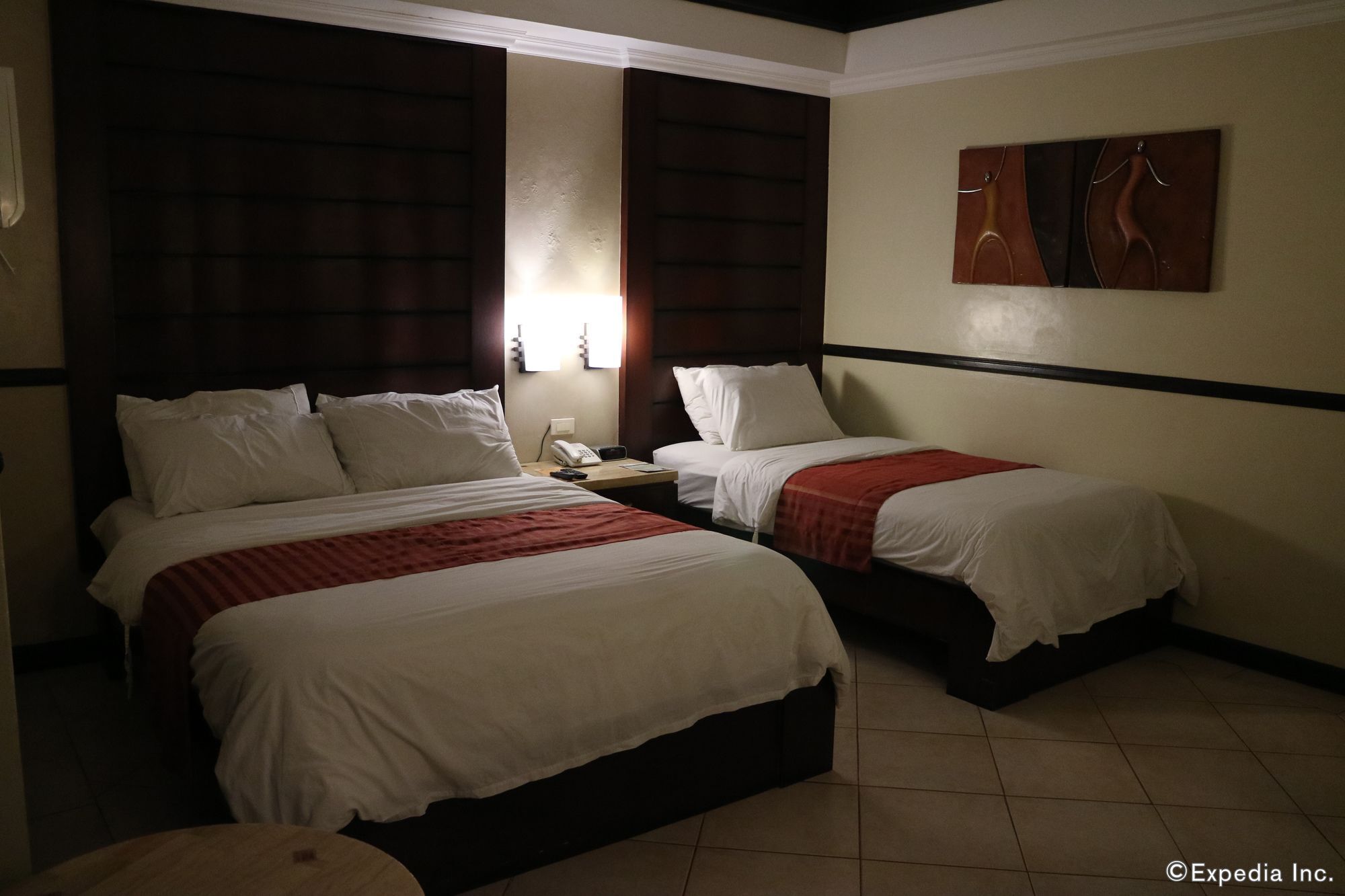 Mo2 Westown Hotel Iloilo Buitenkant foto
